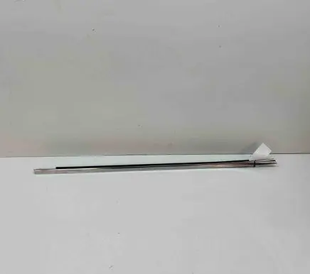 Nissan Qashqai J12 Door glass trim 808206UA0A