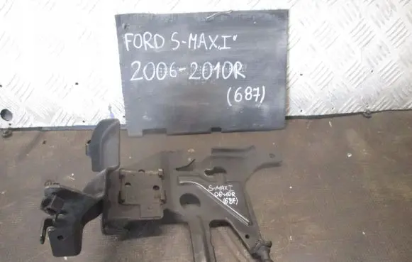 Ford S-MAX ABS pump bracket 