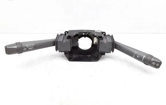 Volvo XC70 Wiper turn signal indicator stalk/switch 9452394