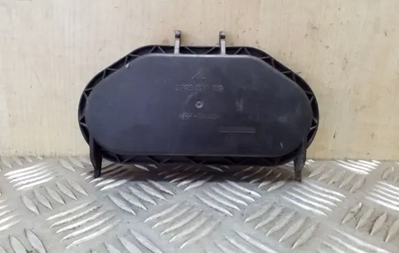Volkswagen Sharan Headlight/headlamp dust cover 1305239169