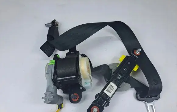 KIA Optima Front seatbelt 888202T30087