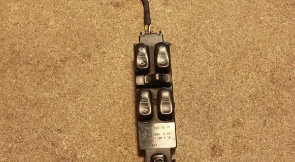 Mercedes-Benz S W220 Electric window control switch 2208201010 501696 281198A12