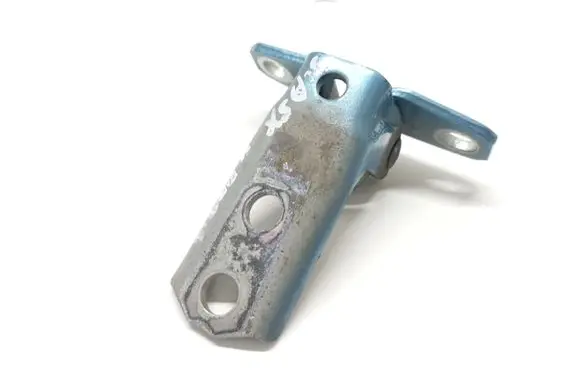Mitsubishi ASX Rear door lower hinge K6E