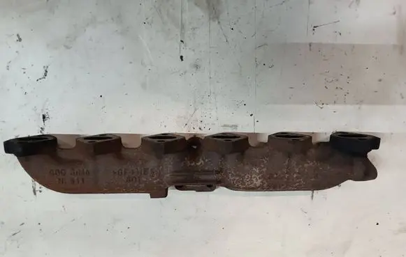 BMW 5 E39 Exhaust manifold 2248166