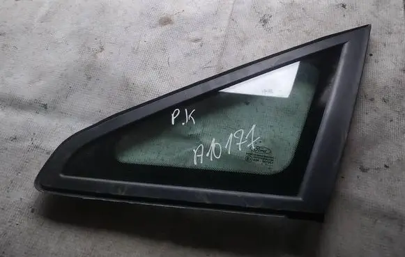 Ford Focus C-MAX Front triangle window/glass as2