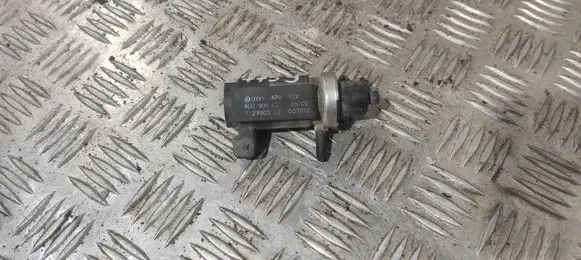 Volkswagen PASSAT B5 Turbo solenoid valve 8D0906627 72190332 00T055