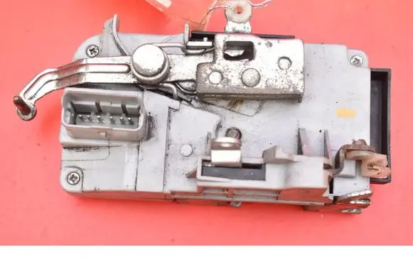 Peugeot 807 Front door lock