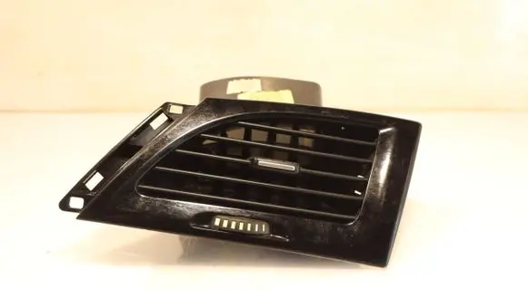 Renault Megane III Dashboard side air vent grill/cover trim