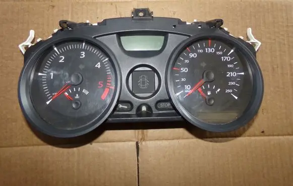 Renault Megane II Speedometer (instrument cluster) 8200720305