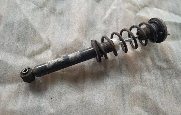 BMW 5 F10 F11 Rear shock absorber with coil spring 
