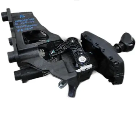 Peugeot 208 II Gear shifter/selector 