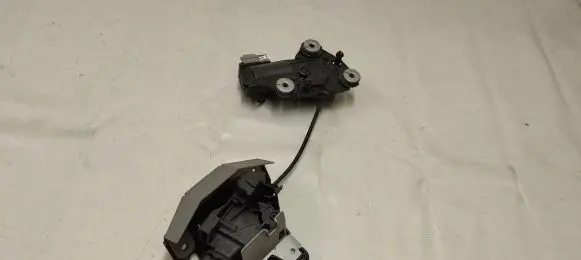 Loading door lock