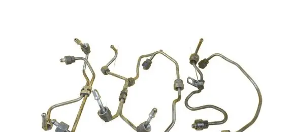 Volvo V60 Fuel injector supply line/pipe D5204T3