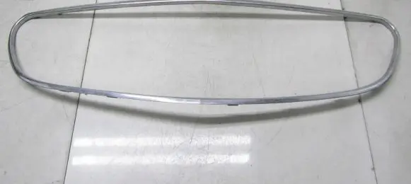 Mercedes-Benz E W212 Front bumper upper radiator grill