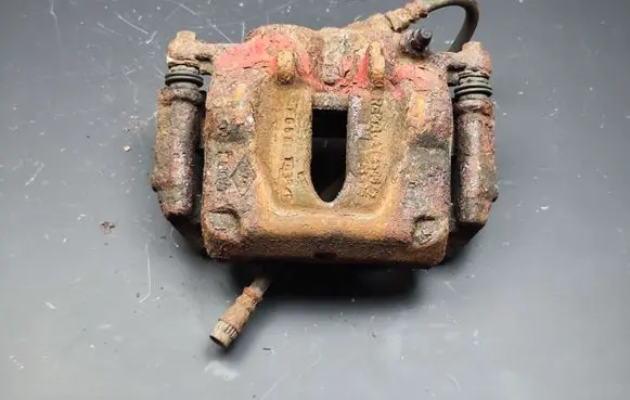 Renault Trafic II (X83) Front brake caliper 7701050919