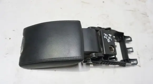 Volvo V60 Armrest PODOKIETNIK