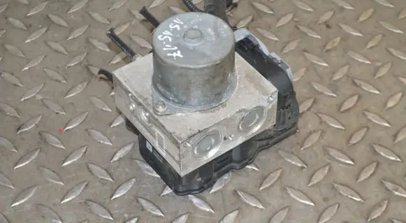 Alfa Romeo 159 ABS Pump 51800745