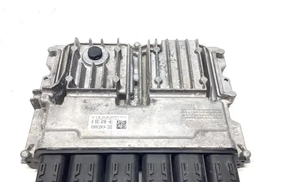 BMW 5 G30 G31 Engine control unit/module 8591678