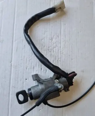 Mercedes-Benz 100 W631 Ignition lock