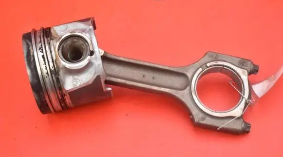 BMW 5 E60 E61 Piston 