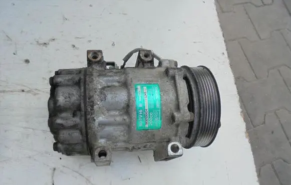 BMW 3 F30 F35 F31 Air conditioning (A/C) compressor (pump) 