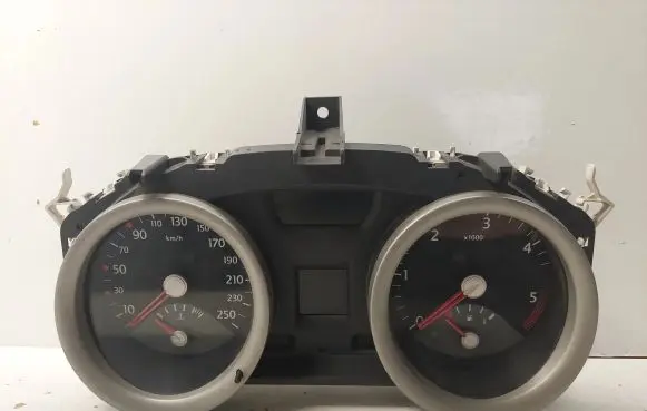 Renault Megane II Speedometer (instrument cluster) 8200399700 35110419 PCAB090146