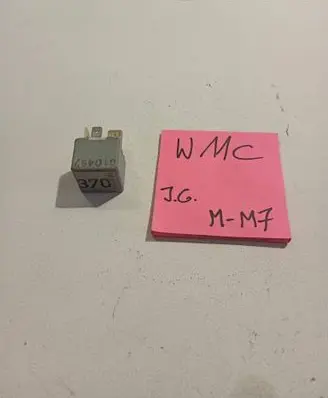 Volkswagen Polo III 6N 6N2 6NF Other relay 8D0951253