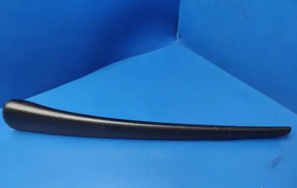 Mercedes-Benz S W126 Front door glass trim molding