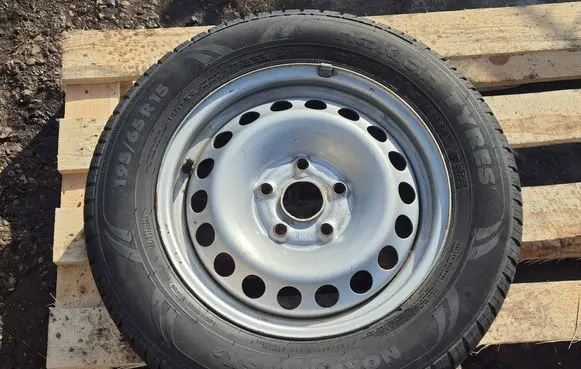 Volkswagen Caddy R15 spare wheel 