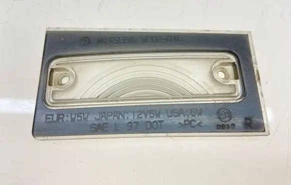 Subaru Outback Number plate light Vc02-016