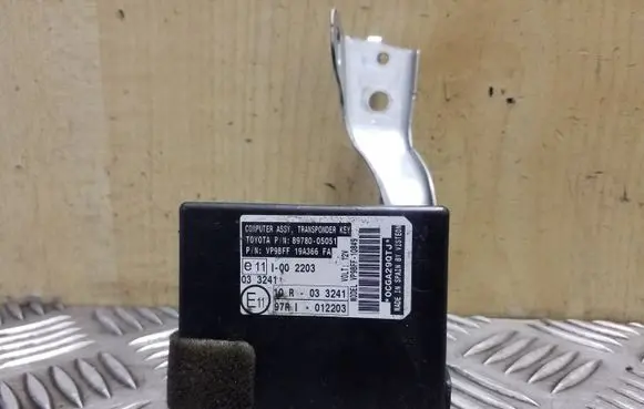 Toyota Avensis T270 Immobilizer control unit/module VP9BFF19A366FA 8978005051
