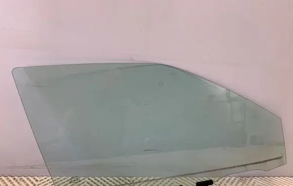 Toyota Yaris Cross Front door window glass four-door 