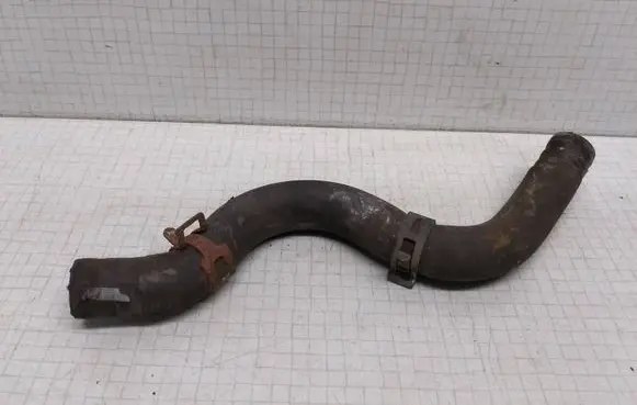 Toyota Avensis T250 Engine coolant pipe/hose