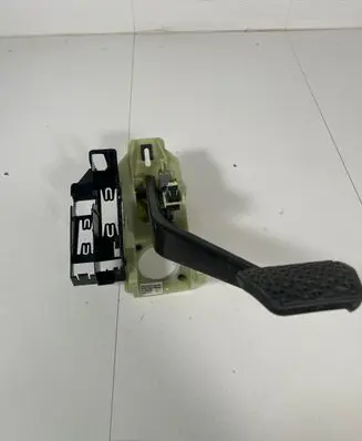 BMW X5 F15 Brake pedal 6791900