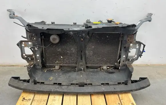 Subaru Outback Front piece kit 