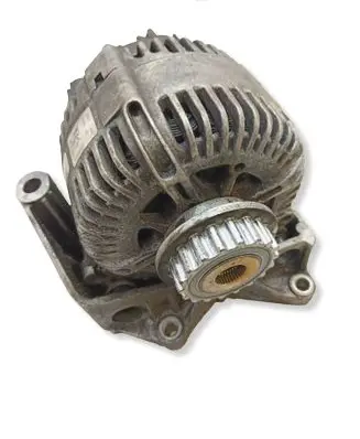 Volkswagen Touareg I Generator/alternator TG17C019M