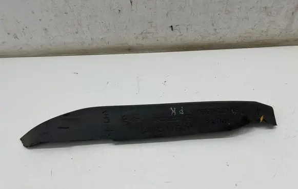 Mazda 3 Fender foam support/seal BDMT56396