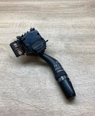Mazda 626 Wiper control stalk 17B122