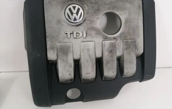 Volkswagen Touran I Engine cover (trim) 03G103925