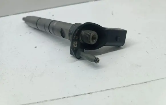 Mercedes-Benz Sprinter W906 Fuel injector A6420701287 0245116028