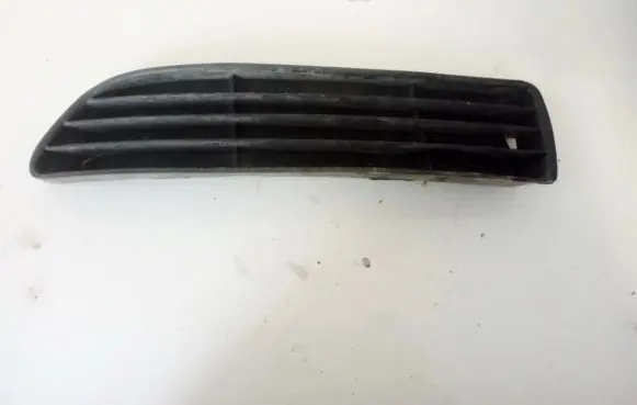 Audi A4 S4 B5 8D Front bumper lower grill