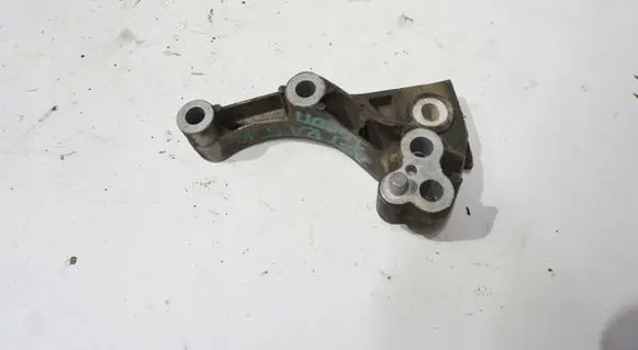 Opel Astra K Driveshaft support bearing bracket 