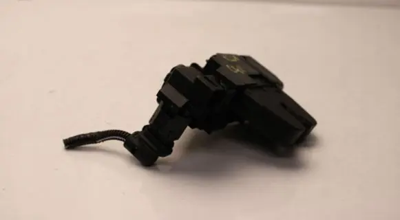 Citroen C4 II Tailgate/trunk/boot lock/catch/latch 