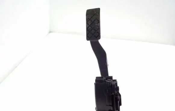 Volkswagen Transporter - Caravelle T5 Accelerator throttle pedal 7H1723503