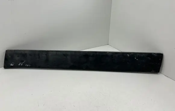 Honda CR-V Front door trim (molding) 75312SWWE010M1