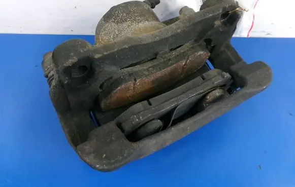 Nissan Qashqai Front brake caliper