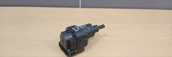 Brake pedal sensor switch