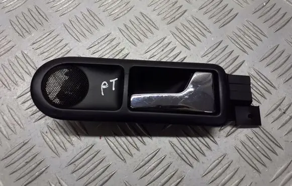 Volkswagen PASSAT B5.5 Rear door interior handle trim 3B0839114