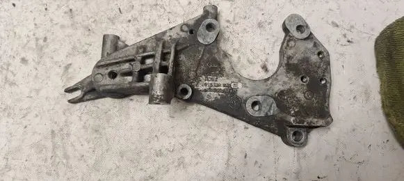 Audi A6 S6 C6 4F Fuel pump bracket 059130147H