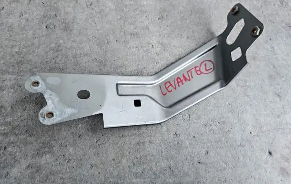 Maserati Levante Fender mounting bracket m161silvuchwvl